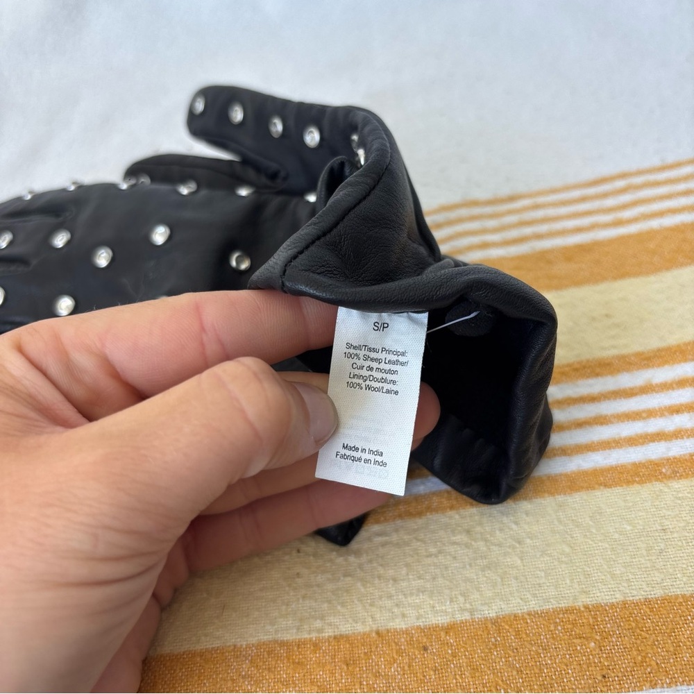 Echo Black leather Gloves with rhinestone Details - Picture 4 of 5